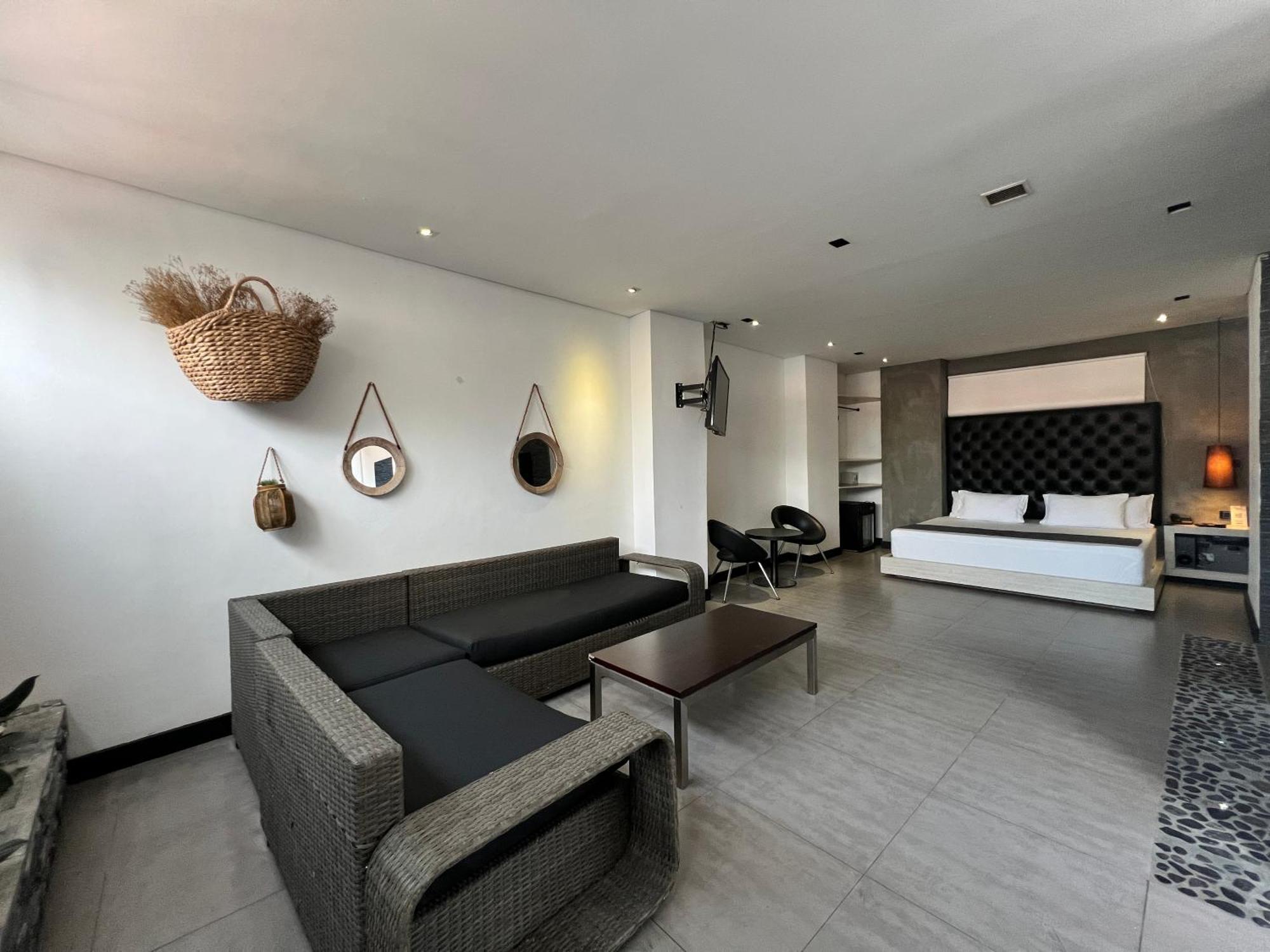 Hotel 47 Medellin Center المظهر الخارجي الصورة